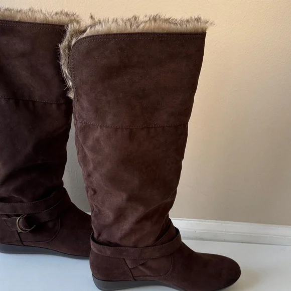 Elegant Brown Faux Suede Knee High Boots with Buckle Accent & faux fur inside. - Picture 3 of 13